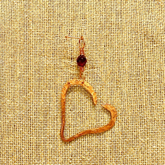 HANDCRAFTEd Hand Wrapped Hammered Pure Copper Heart Statement Pendant, Gift - Picture 5 of 10